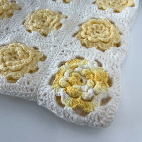 Handmade Vintage Crocheted Afghan Lap Blanket - Picture 5 of 6